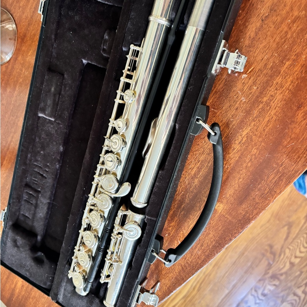 Yamaha Silver Flute YFL 222 Flute